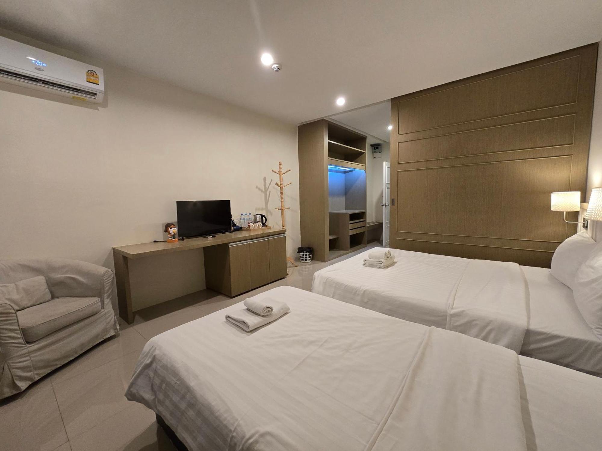 水门市场雅眠居酒店 曼谷 外观 照片